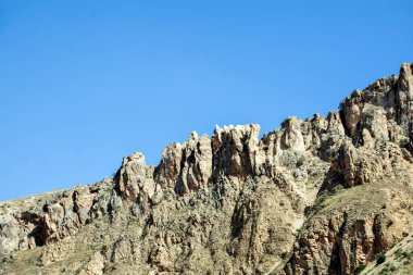 dağlarda güzel manzara