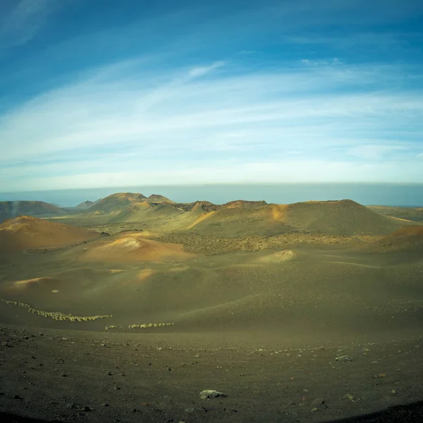 Vista Sobre Paisagem Vulcânica Parque Nacional Timanfaya Ilha Canária Lanzarote — Fotografia de Stock