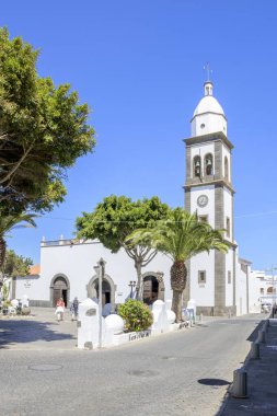 Arrecife, Lanzarote, Mart 2023: Parroquia de San Gines, Lanzarote Plaza 'daki Arrecife Kilisesi
