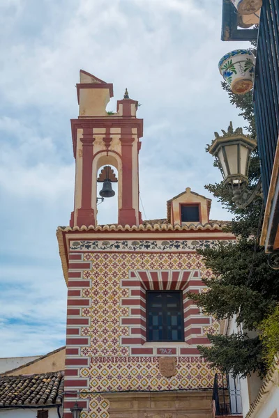 Ronda Hiszpania Kwiecień 2023 Widok Dzwonnicę Kościoła Matki Bożej Pokoju — Zdjęcie stockowe