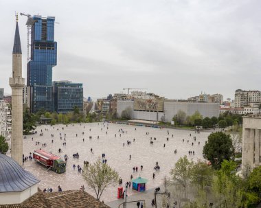 Tiran, Arnavutluk, 25 Mart 2025: Arnavutluk 'un Tiran kentindeki Skanderbeg Meydanı' na yüksek açı