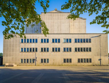 Sint-Niklaas, Belçika, 24 Ağustos 2025: Christus-Koningkerk ya da Kral Kilisesi 'nin İngilizce görüntüsü. Sint Niklaas, Doğu Flanders, Belçika. Mimar: Raphael Verwilghen.