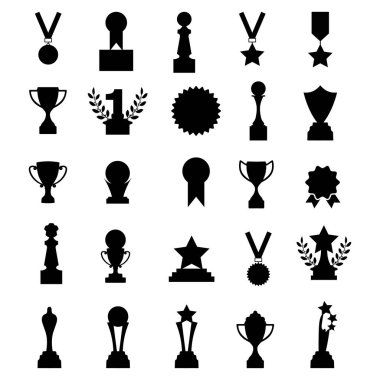 Beyaz arkaplanda izole edilmiş madalya ve kupa siluetleri koleksiyonu
