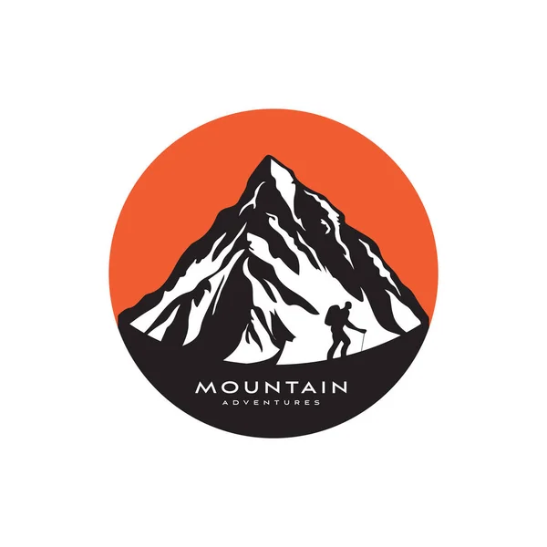 Logo Górskie Projekt Izolowane Białe Tło Ilustracja Wektora — Wektor stockowy