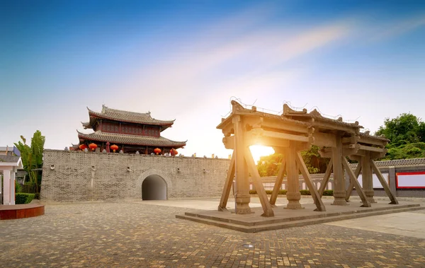 Paisagem Portão Cidade Antiga Entardecer Sanya Ilha Hainan China — Fotografia de Stock
