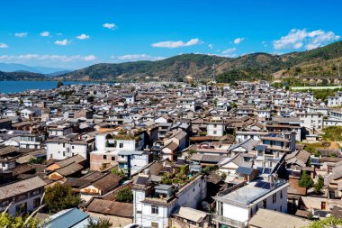 Ünlü Dali eski kasabası ve Çin 'in Yunnan kentindeki Erhai Gölü.