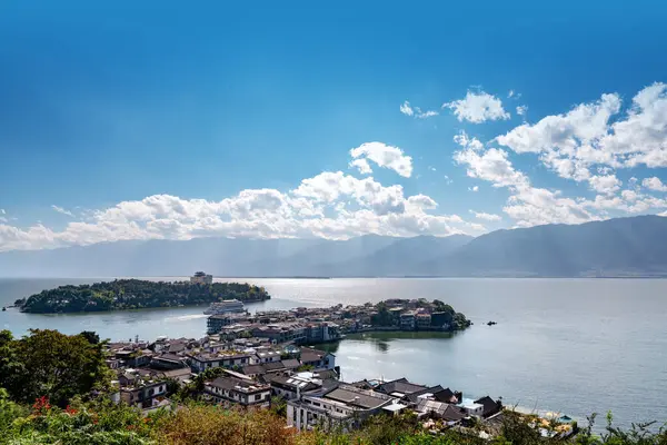 Διάσημη Παλιά Πόλη Dali Και Λίμνη Erhai Στο Yunnan Κίνα — Φωτογραφία Αρχείου