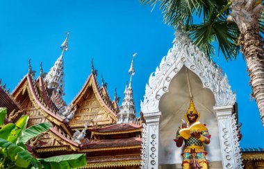 buddha ve Budist xishuangbanna, Çin sarayında bir rakam