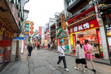 Changsha, ÇİN-SEPTEMBER 22. 2023: Taiping Caddesi antik Changsha şehrinin en eksiksiz caddesi.
