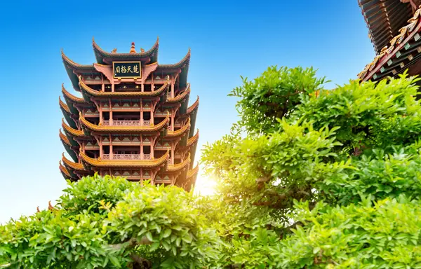 Žlutý Jeřáb Věž Proti Modré Obloze Wuhan Čína Čtyři Čínské Royalty Free Stock Fotografie