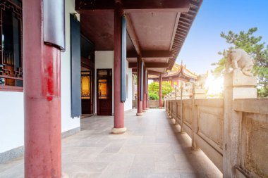 Tianxin Pavyonu, Hunan 'ın Changsha şehrinin antik duvarında bulunan eski bir Çin pavyonudur.. 