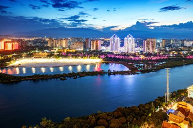 Xishuangbanna, Yunnan, Çin 'de Güneydoğu Asya tarzı mimari.