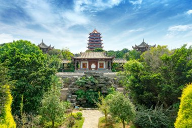 Zhuzi Kulesi, Nar Malikânesi, Mengzi, Yunnan, Çin.