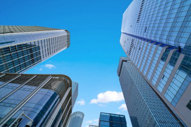 Düşük açılı gökdelenler, Shenzhen, Çin