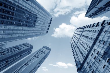 Changsha, Çin 'deki gökdelenlerin alçak açılı görüntüsü.