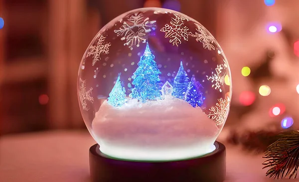 Χριστουγεννιάτικη Γυάλινη Σφαίρα Χιονισμένο Τοπίο Στο Εσωτερικό Διακοσμητικά Χριστουγεννιάτικο Δώρο — Φωτογραφία Αρχείου
