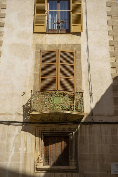 Każdy Bruk Fasada Ulicach Majorki Oddaje Opowieści Hiszpańskim Majestacie Historii — Zdjęcie stockowe