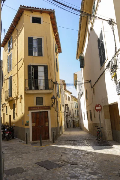 Spanya Nın Zengin Mirasının Bir Kanıtı Olan Mallorca Sokaklarını Süsleyen — Stok fotoğraf