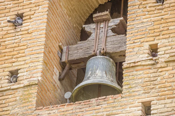 Konik Çan Detaylı Saat Spanyol Mimarisi Chinchon Tarihi Dini Güzelliğini — Stok fotoğraf