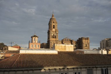 Malaga Katedrali: İspanyol Mimarisinin Başyapıtı - Gotik güzelliğe dalmak ve Malaga 'nın ikonik katedralinin tarihsel önemi.