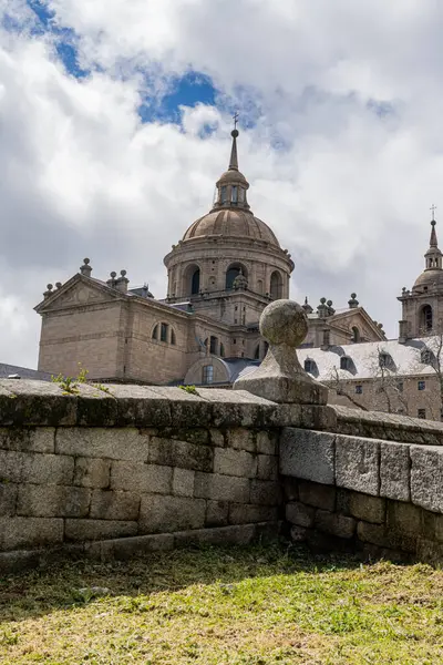 Grand Dome Escorial Monastery Madrid Spain Rises Majestically Backdrop Dynamic — Stock Photo, Image