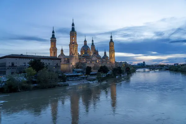 Twilight View Basilica Nuestra Seora Del Pilar Ebro River Zaragoza — Stock Photo, Image