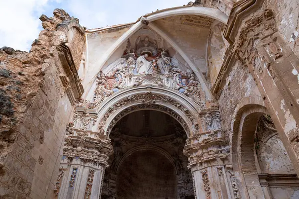 Vertical Shot Capturing Intricate Facade Weathered Ruins Monasterio Piedra Church — Stock Photo, Image