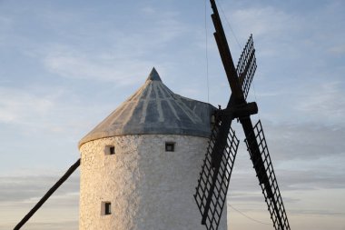 Konsolosluk Değirmenleri, Toledo İkonik İspanyol Mirası