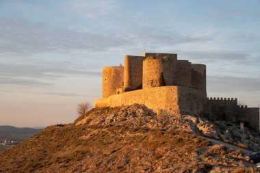 Consuegra Kalesinde Günbatımı - İspanya, Toledo 'da Bir Kale