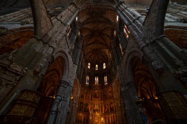 Avila Katedrali 'nde Güzel Gotik ve Romanca Füzyon