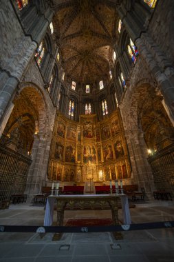 Avila Katedrali 'nin İçi - Gotik ve Romanca Mimari