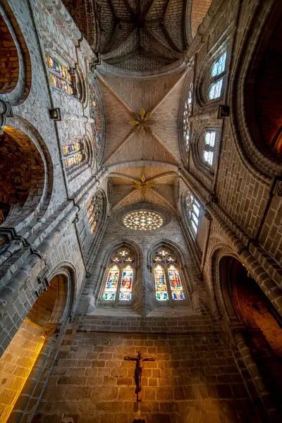 Kutsal Hafta Kutlamaları sırasında Avila Katedrali