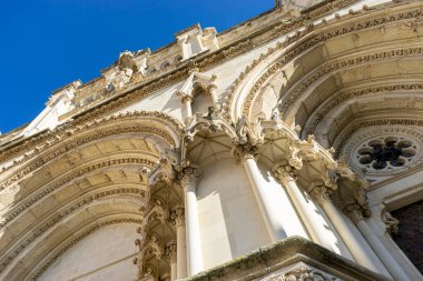 İspanya 'daki Cuenca Katedrali' nin Güzel Yüzü, Güneşli Gün