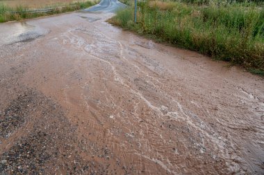 Şiddetli yağış sonrası İspanya, La Rioja Yolu