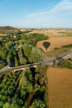 La Rioja, İspanya 'daki Sıcak Hava Balonundan Hava Görüntüsü