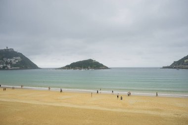 San Sebastian, İspanya 'da Manzaralı Sahil Manzarası