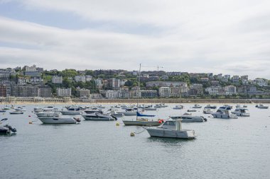 Tekneli San Sebastian Limanı Manzarası