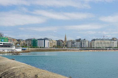 Bask Ülkesi, İspanya 'da San Sebastian Rıhtımı
