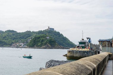 İspanya 'daki San Sebastian Sahili Manzarası