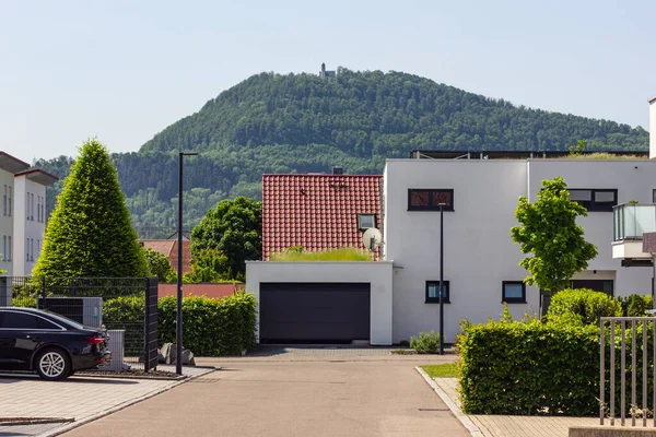 Garaje Cochera Una Moderna Fachada Casa Sur Alemania Ciudad Sol — Foto de Stock