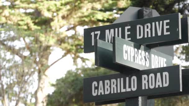Scenic Mile Drive Wooden Road Sign Monterey Peninsula Big Sur — Vídeo de Stock
