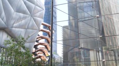 New York, Birleşik Devletler. Hudson Yards kentsel mimarisi Chelsea, Manhattan Midtown, NYC, ABD 'de. Yeni modern gökdelenler, Amerikan iş binaları ve gayrimenkul. Sanat simgesi