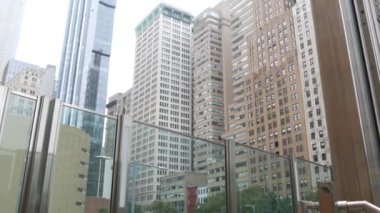 New York City Aşağı Manhattan, Downtown Finans Bölgesi mimarisi, Birleşik Devletler. Yüksek gökdelenler, konutlar ve ofis binaları, ABD. Amerikan şehir sokağı, emlak, New York 'ta emlak..