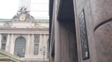 New York metro tabelası, Grand Central Terminali metro istasyonu. GCT metropolitan girişi, yolcu taşımacılığı çıkışı. Demiryolu, Birleşik Devletler demiryolu. Manhattan şehir merkezi, 42. Cadde.