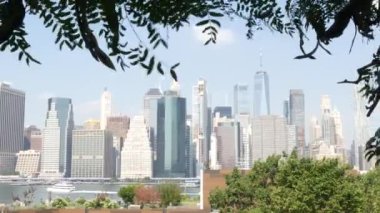 New York City Manhattan, Downtown Financial District Skyline şehir merkezi Brooklyn Heights gezinti güvertesi, Amerika Birleşik Devletleri. Kentsel mimari, FiDi Dünya Ticaret Merkezi ABD 'deki gökdelen..