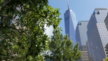 New York City Manhattan, Downtown Finans Bölgesi mimarisi, Birleşik Devletler. Bir Dünya Ticaret Merkezi gökdelen binası, ABD. Amerikan şehir sokağı. New York 'taki Özgürlük Kulesi. Batarya parkı. Brookfield