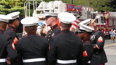 New York City, ABD - 11 Eylül 2023: İtfaiyeciler Vatanseverlik Günü 'nü kutladı. 911 anma etkinliği, FDNY anma yıldönümü. İtfaiye Merkezi, Manhattan 10 İtfaiye Merkezi.