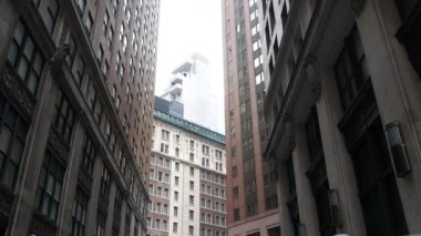 New York City Aşağı Manhattan, Downtown Financial District sokak mimarisi, Birleşik Devletler. Yüksek gökdelenler, konutlar ve ofis binaları, Amerikan gayrimenkulleri ya da Amerikan emlakçıları. Fidi Kuleleri.