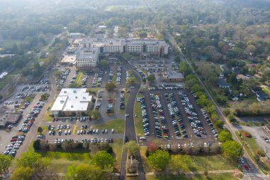Fairhope, Alabama 'daki Thomas Hastanesi' nin hava görüntüsü. 
