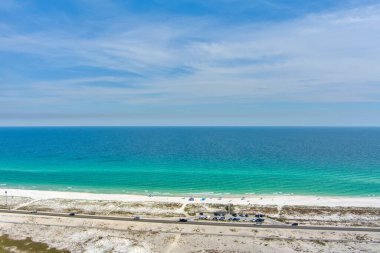 Mayıs ayında Pensacola, Florida 'daki Dog Beach' in insansız hava aracı fotoğrafları.